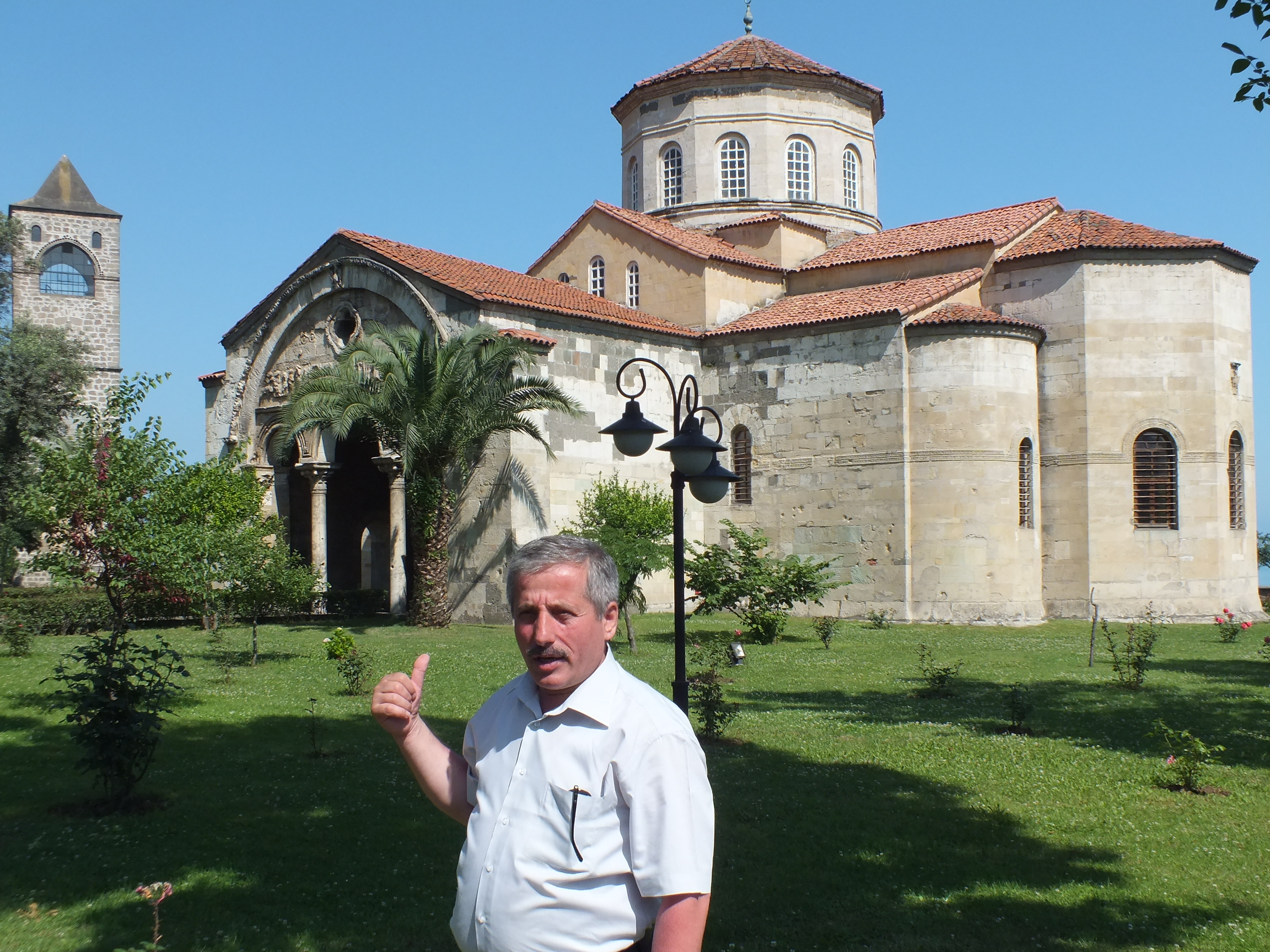 ÖZGENÇ: Trabzon Ayasofya Müzesi cami olarak ibadete açılmalı  - X